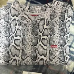 Supreme Small Box Tee Snake S スネーク 2025年最新】supreme small box tee snakeの人気アイテム - メルカリ