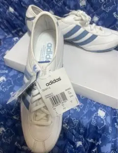 新品　adidas OKAPI 2 レディース25cm