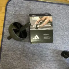 adidas アブホイール 黒