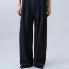 LURAKU two tuck wide straight slacksグレーL