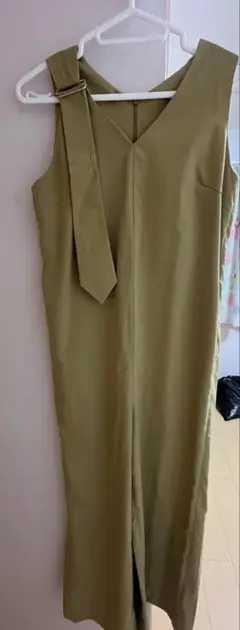 アズール　イエロー Vネック オールインワン S/M