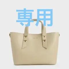 チャールズアンドキース ダブルハンドルスローチーバッグ
