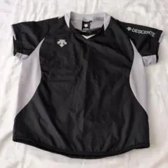 超美品　DESCENTE 黒/グレー Vネック　サイズ…130cm　nade様