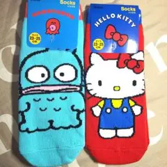 新品タグ付サンリオハンギョドン&キティちゃんスニーカー丈ソックスセット23~25