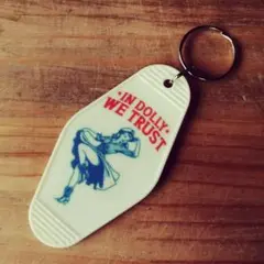 motel keyholder ピンナップガール キーホルダー パンク ロック