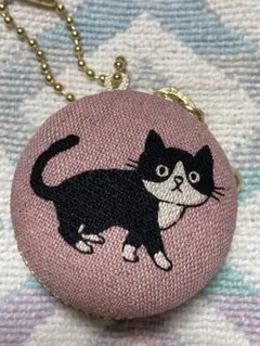 ♪ハンドメイド♪マカロンコインケース♪廃盤・ハチワレ猫・ピンク♪ピンク足跡♪
