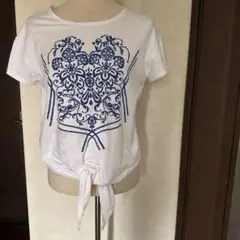 ロイヤルブルー　ホワイト Tシャツ 青い結び目デザイン　ゆったり