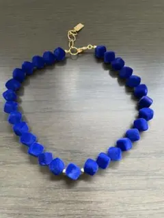 petite robe noire ベロアネックレス