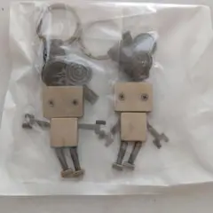 ◎未使用◎ペア アンティーク キーホルダー ロボット 2個セット