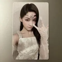 ILLIT アルバム bomb Weverse ver. 封入トレカB　イロハ