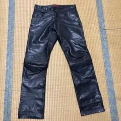 291295=HOMME レザーパンツ 50 ブラック黒　牛革　牛皮　バイカー