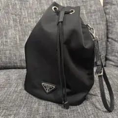 PRADA Re-Nylon ポーチ 巾着バッグ