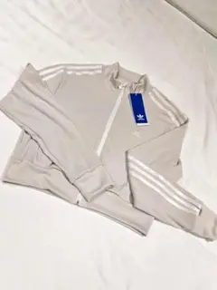 〈韓国〉adidas　アディダス　トラックトップ　ライトベージュ　Mサイズ