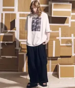 メゾンスペシャル アブストラクト ハンドプリント オーバー ステッチ Tシャツ