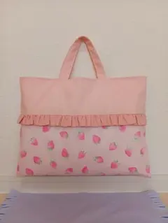 いちご柄フリル付きバッグ