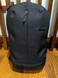 インケース INCASE Tracks Backpack 18L Black