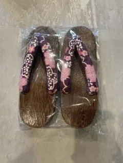 【新品】桐下駄　茶色　桜柄