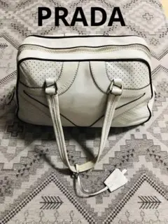 ホワイト色 鍵付き プラダ PRADA トートバッグ ハンドバッグ バッグ