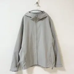 ユニクロ　ブロックテックパーカ　3Dカット　ライトグレー　L