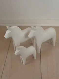 Grannas(グラナス)ダーラホース ホワイト 15cm 10cm