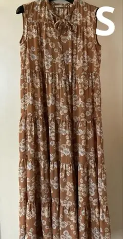 最終値下げ秋に♡ PAUL & JOE 花柄ノースリーブ　UNIQLO