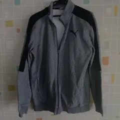 プーマ　PUMA　トレーナー　グレイ