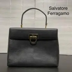 Ferragamo フェラガモ ガンチーニ 極美品 ハンドバッグブラック