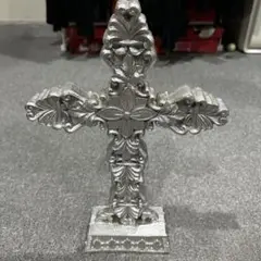 装飾的銀色金属十字架 約36.5cm