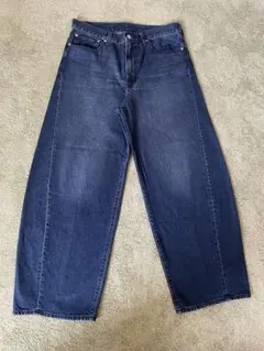 GU バレルレッグジーンズ 31