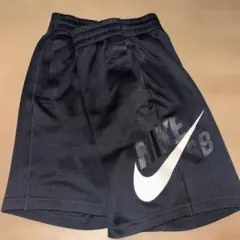 【週末SALE】ナイキNikeSB ブラック ショートパンツ