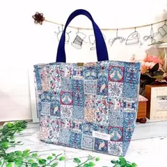 ★彡SALE★彡 寒色♡お出掛けミニトート ボタニカル＆アニマル(底板付き)