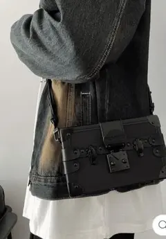 ショルダースクエアバック