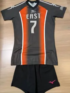 Item thumbnail for item f5610ec2-8541-48c1-9a39-77ed63e9dd49