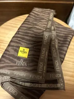 FENDI ゼブラ柄 ハンカチ ブラウン