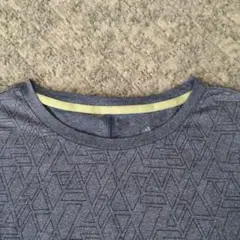 adidas 幾何学模様 トップス Sサイズ