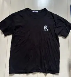 韓国　Tシャツ　M