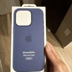 iPhone 16 Pro シリコンケース MagSafe対応