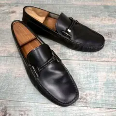 TOD'S オールブラック ゴンミーニ ドライビング シューズ 6A