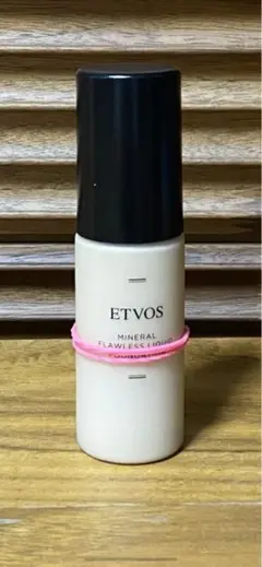 エトヴォス ミネラルフローレスリキッドファンデーションETVOS