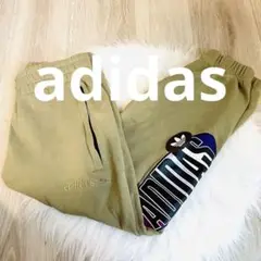 アディダス　トレフォイルロゴ　カーキ　ジョガーパンツ