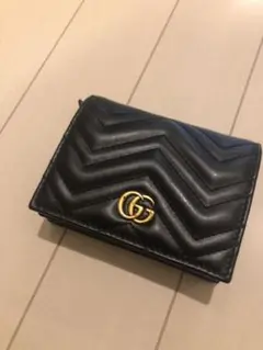 早い者勝ち美品GUCCIマーモント2つ折り財布