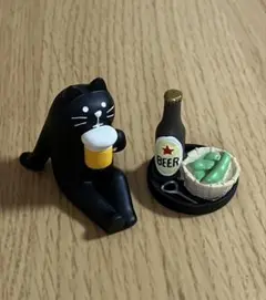 デコレ コンコンブル 麦酒黒猫 ビール枝豆セット 置物 ミニチュア