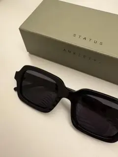 STATUS ANXIETY ステータス アングザエティー　vacation