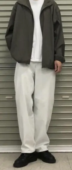 ユニクロ 新品 ワイドストレートパンツ　 ライトブルー ウエスト34 男女兼用