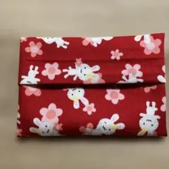 ウサギと花の布製　ポケットティッシュケース