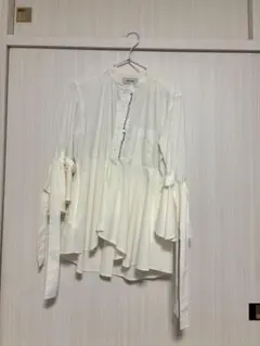 オールドハニー　ホワイトリボン付き長袖シャツ