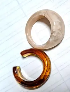 指輪2つ