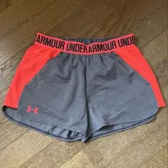 美品　 ショートパンツ S M グレー/レッド　アンダーアーマー　レディース
