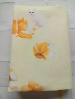 ブックカバー　猫と花イエロー