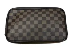 Item thumbnail for item 58e5d26b-b007-4047-ba91-11c762a7b114